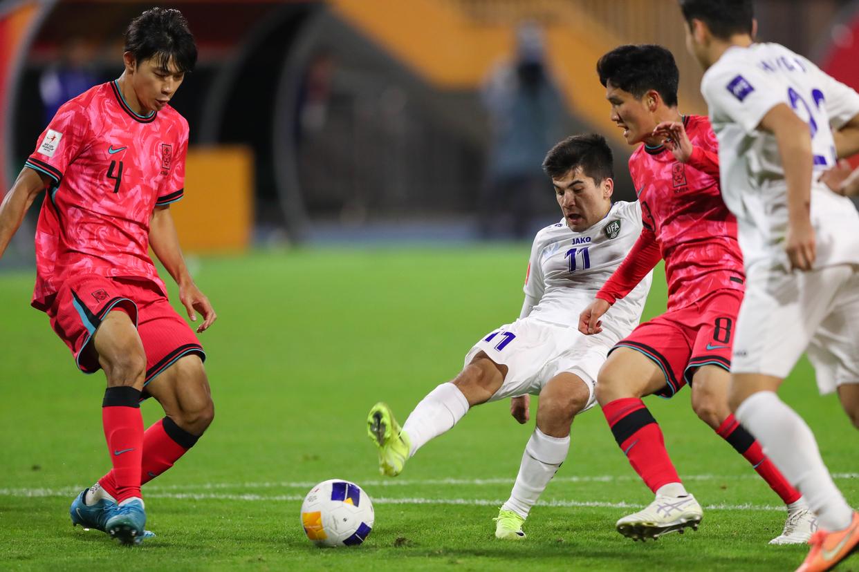 亚洲足球盛事火爆进行中，强队互拼争夺荣誉的简单介绍