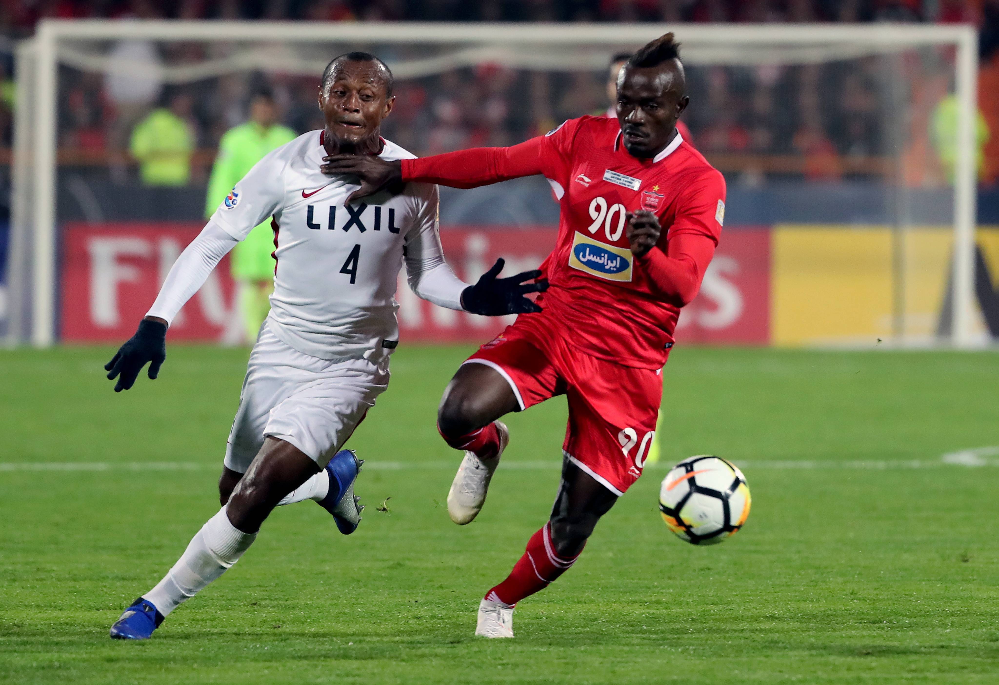 阿贾克斯壮大势头，战胜对手取得胜利