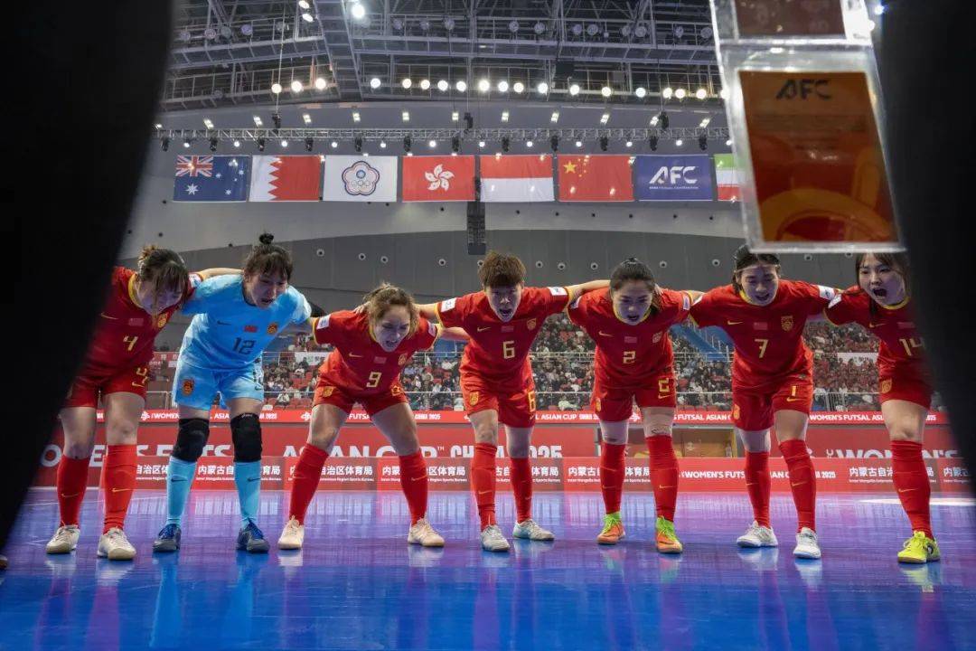 女足备战亚洲杯，教练组布置战术全员备战