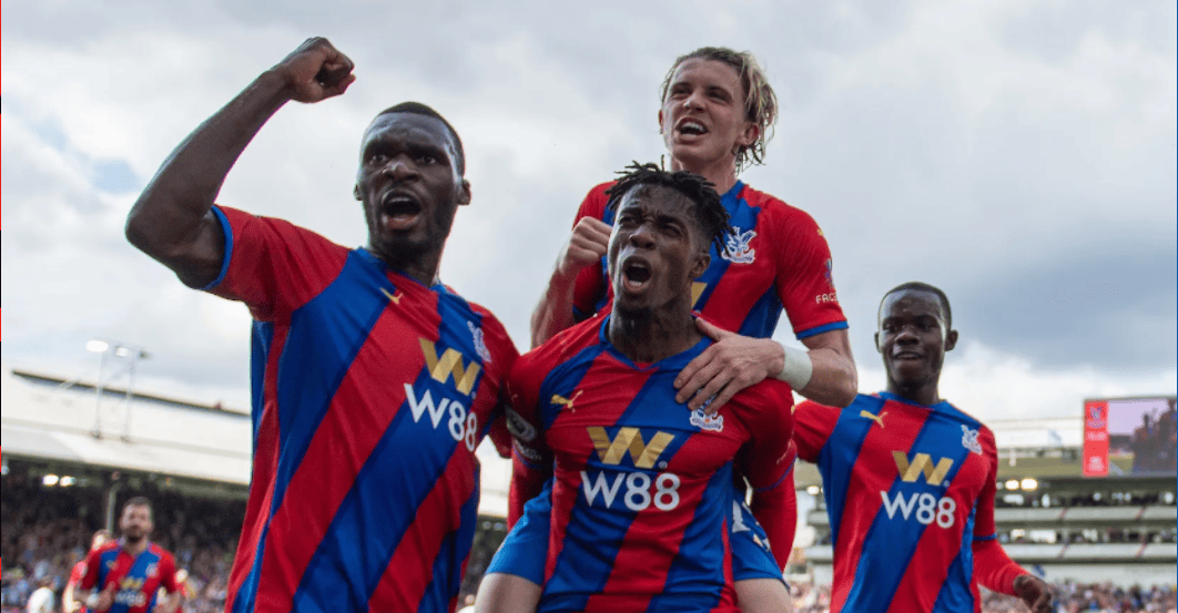 关于托特纳姆热刺球员接受健康检查的信息 关于托特纳姆热刺球员接受健康检查的信息