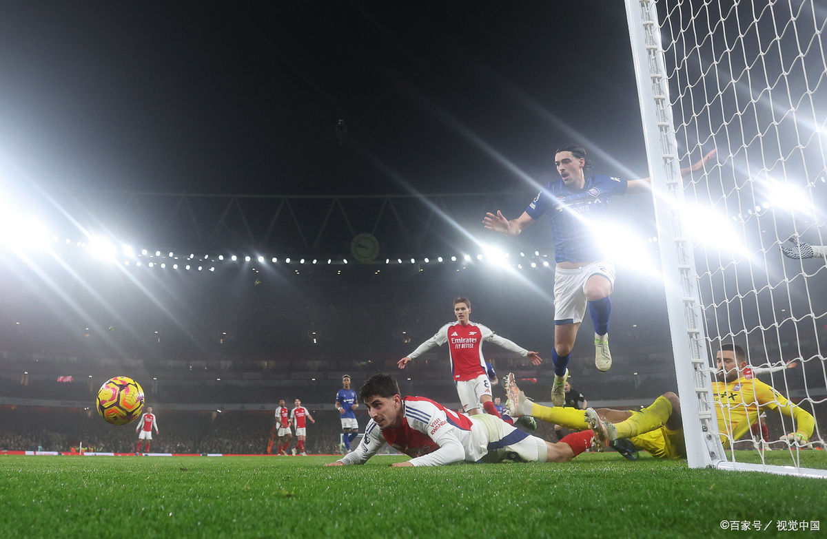 包含总是让人心跳加速的足球比赛，激情燃烧的词条