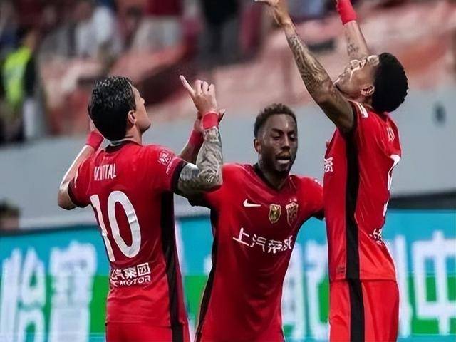 包含大连一方客场平武汉卓尔，止住连败势头的词条