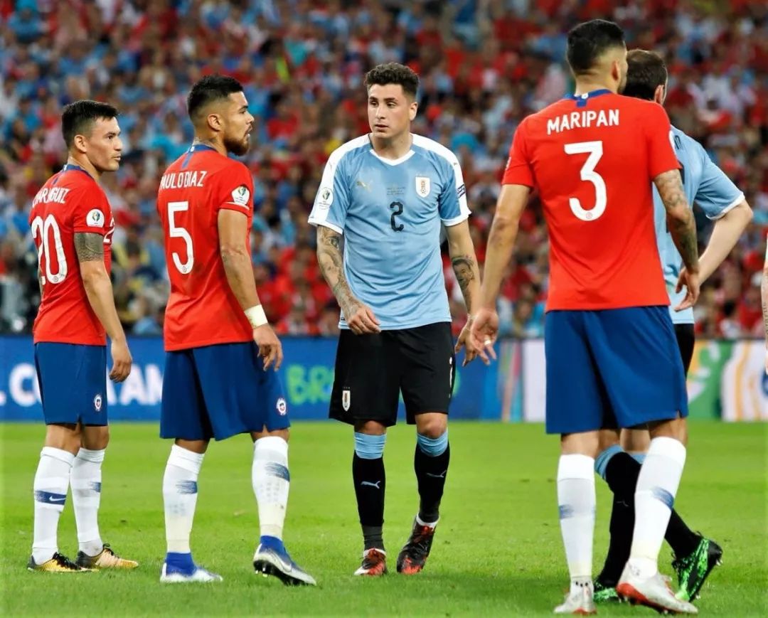 智利横扫西班牙,奥亚尔萨瓦尔扛起全队 智利横扫西班牙,奥亚尔萨瓦尔扛起全队