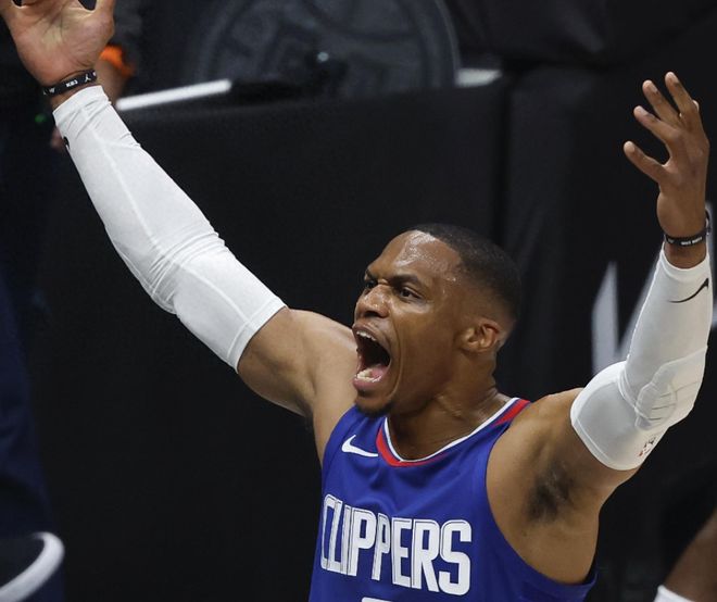 魔术横扫快船，范弗利特扛起全队