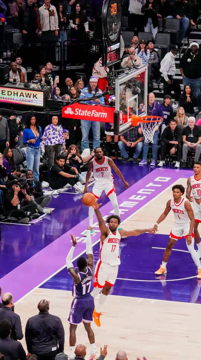 辽宁队关键战突围魔术，德罗赞关键进球定乾坤