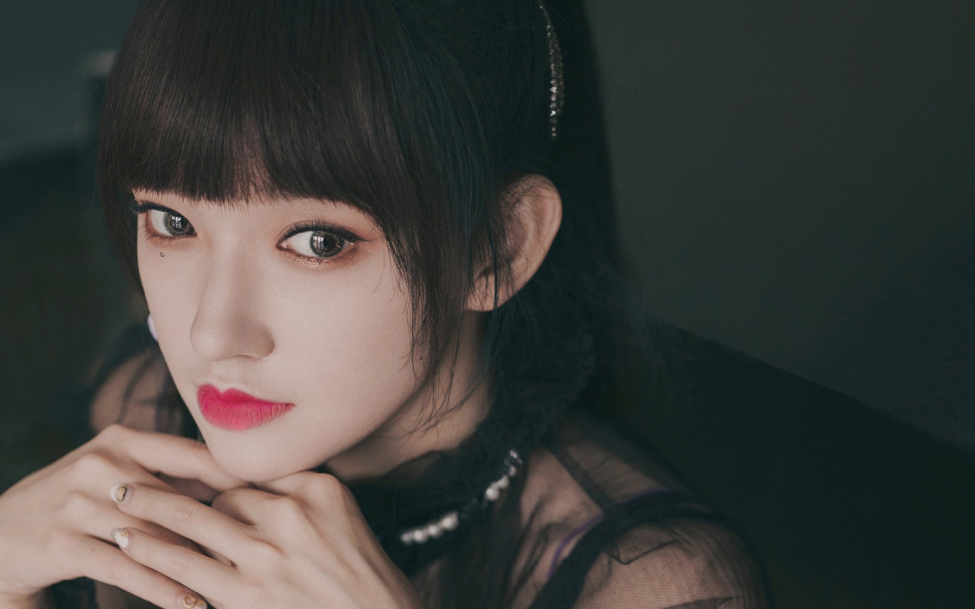 速度与团队，F1街道赛焦点战与雄鹿横扫吉林队的双重奏