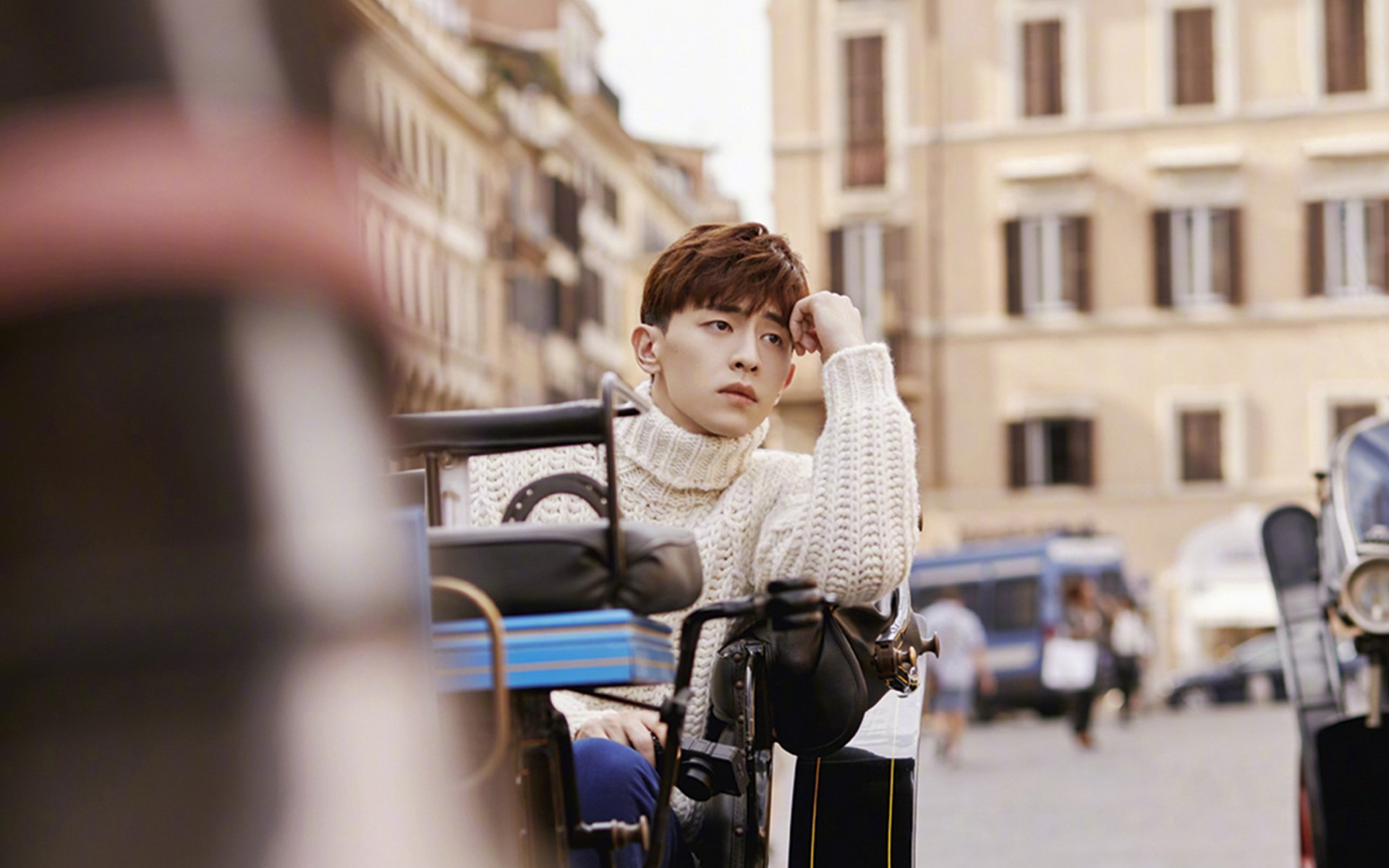 速度与团队，F1街道赛焦点战与雄鹿横扫吉林队的双重奏