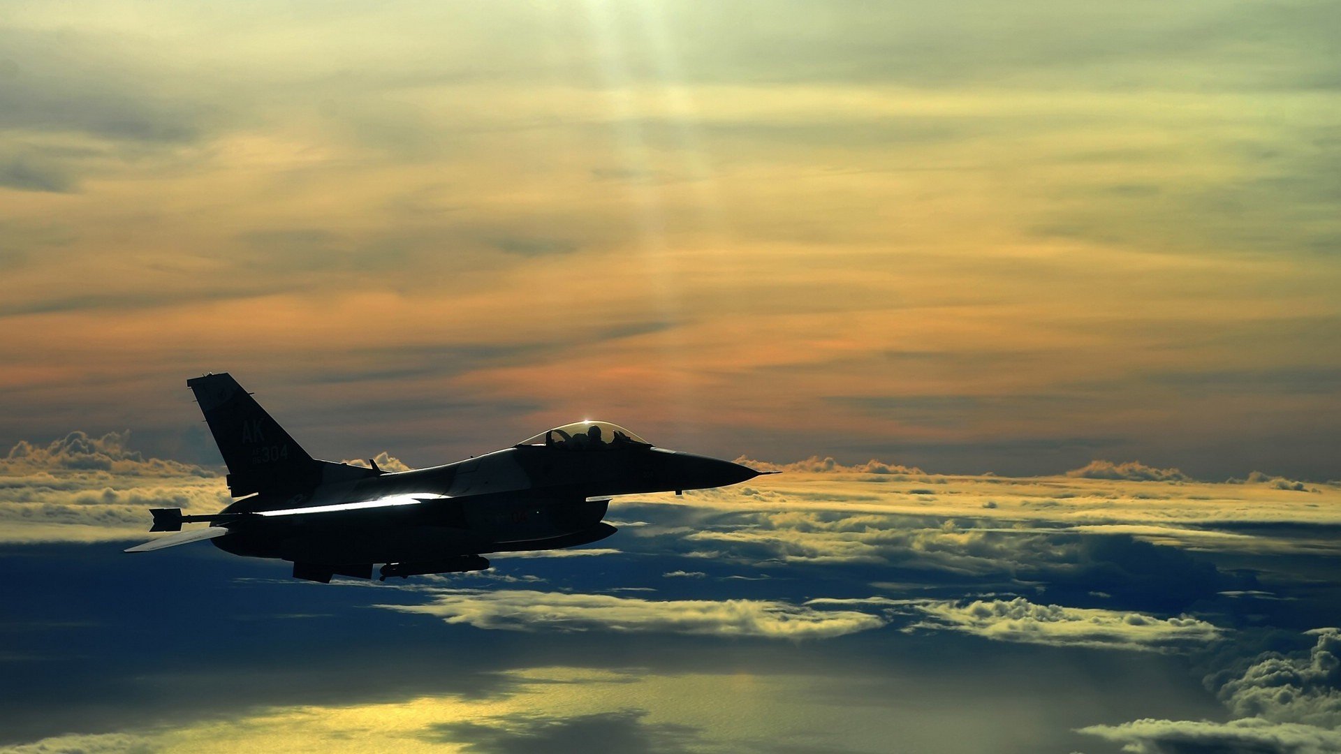 太阳冲垮老鹰，贝恩关键先生定乾坤