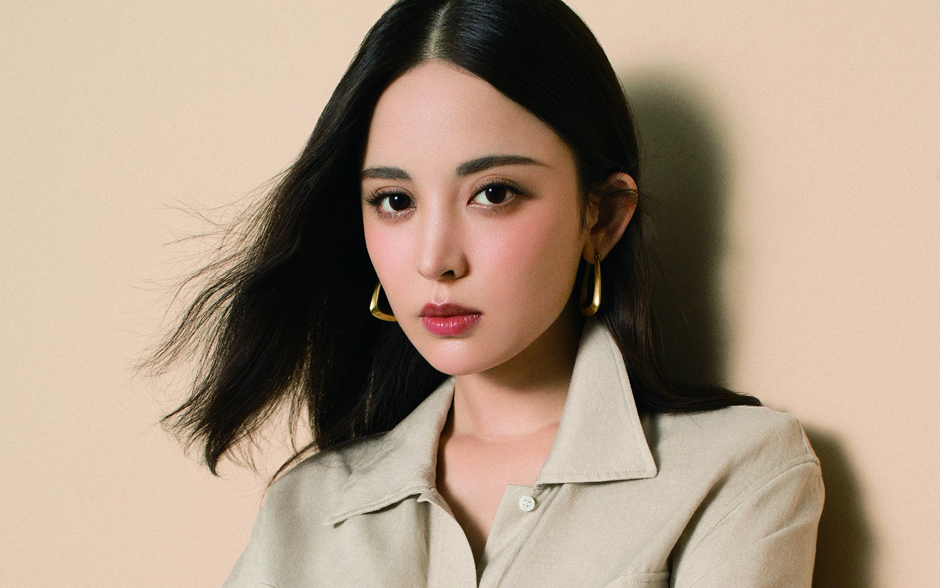 非洲雄狮的欧冠咆哮，喀麦隆之子如何让佛罗伦萨在决战之夜沉寂